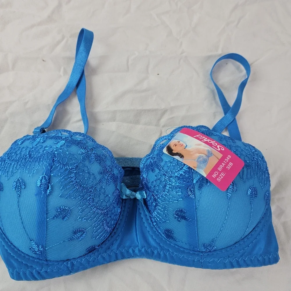 Sophid NWT Womens Lace Padded Bra Size 32B Blue